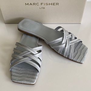 Marc Fisher light blue embossed leather flat sandals size 8.5